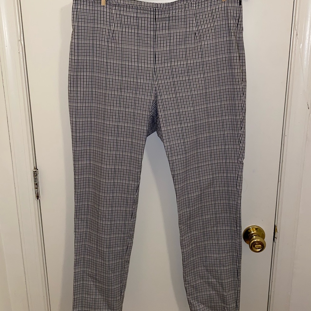 stretchy plaid tapered trousers 🦓📓